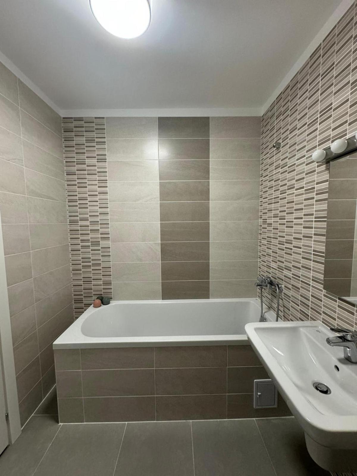 Urban Oasis Apartamento Braşov Exterior foto